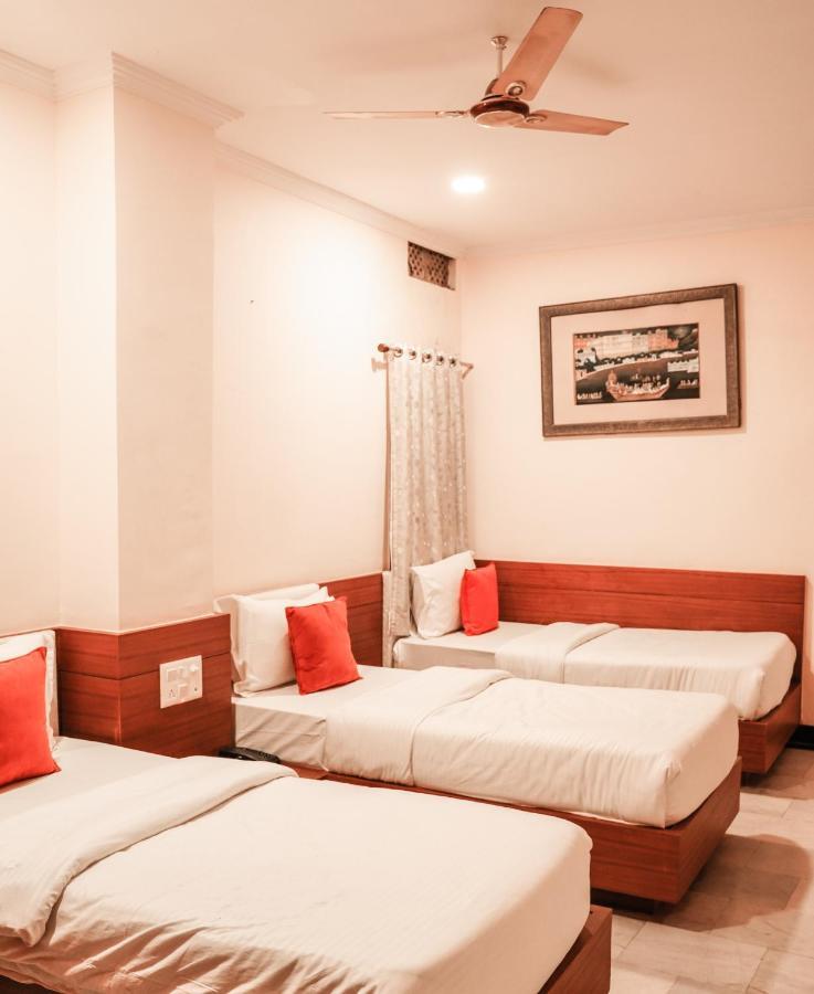 Hide-In Udaipur - A Lake View Boutique Hotel Exterior foto