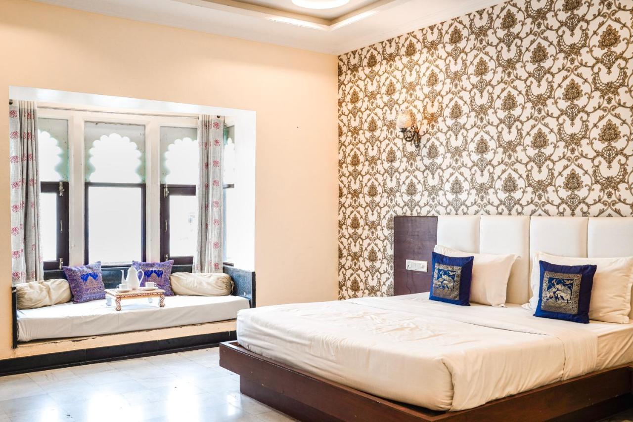 Hide-In Udaipur - A Lake View Boutique Hotel Exterior foto