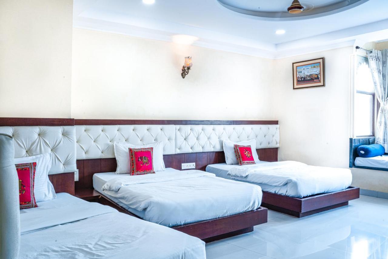 Hide-In Udaipur - A Lake View Boutique Hotel Exterior foto