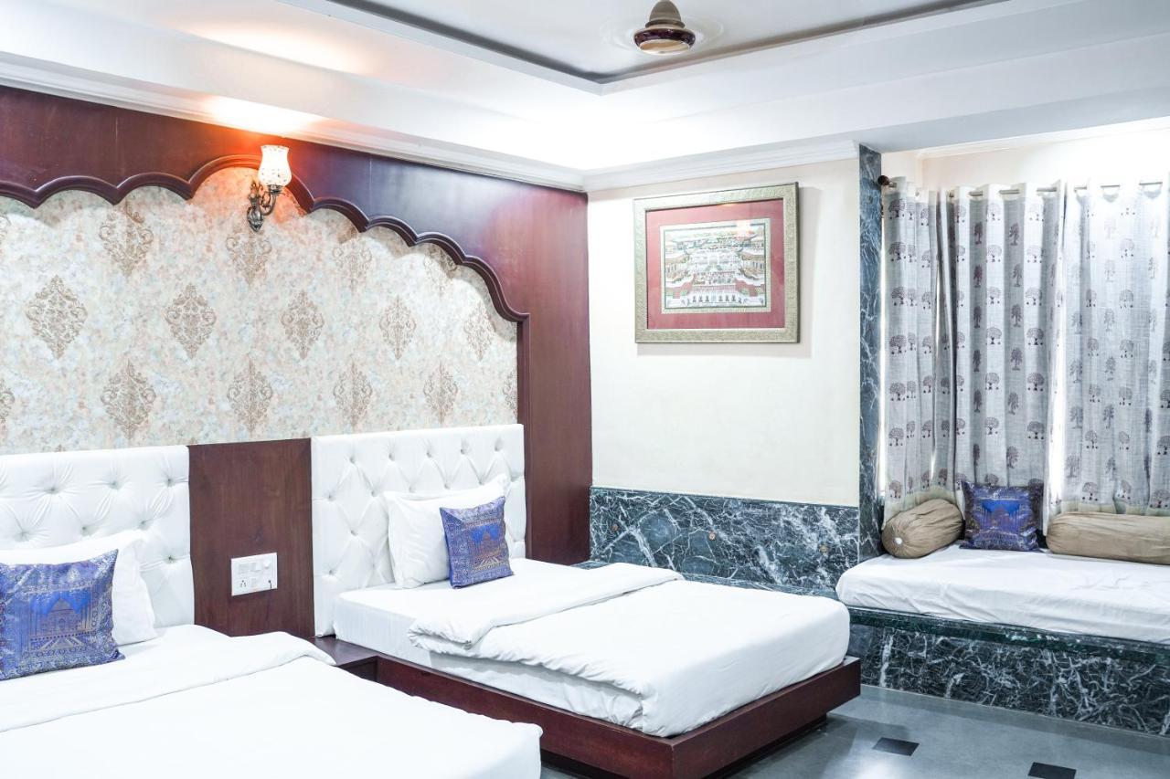 Hide-In Udaipur - A Lake View Boutique Hotel Exterior foto