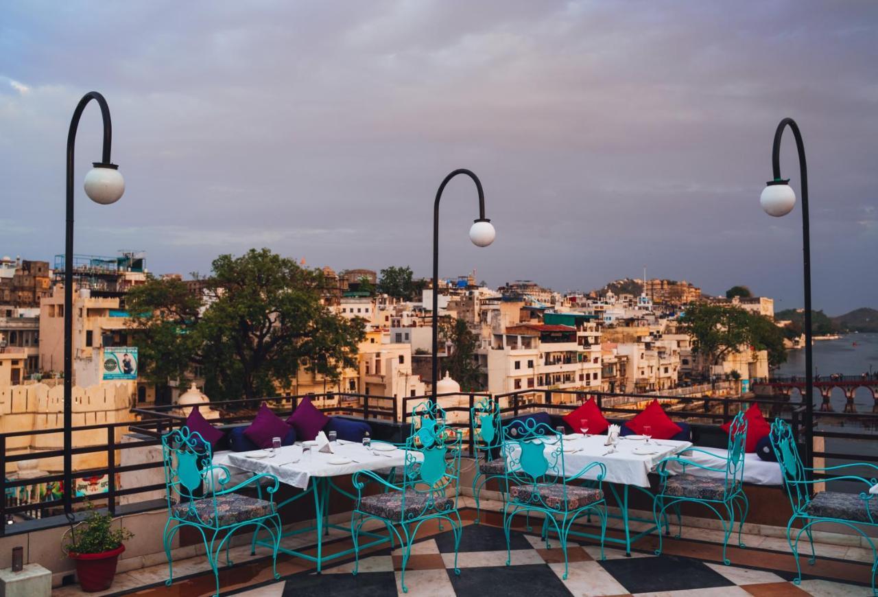Hide-In Udaipur - A Lake View Boutique Hotel Exterior foto