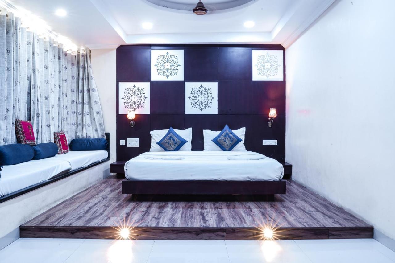 Hide-In Udaipur - A Lake View Boutique Hotel Exterior foto