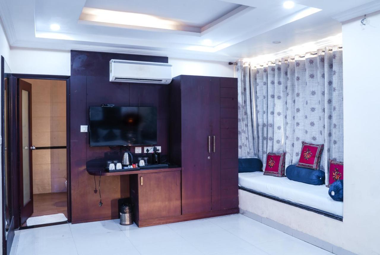 Hide-In Udaipur - A Lake View Boutique Hotel Exterior foto
